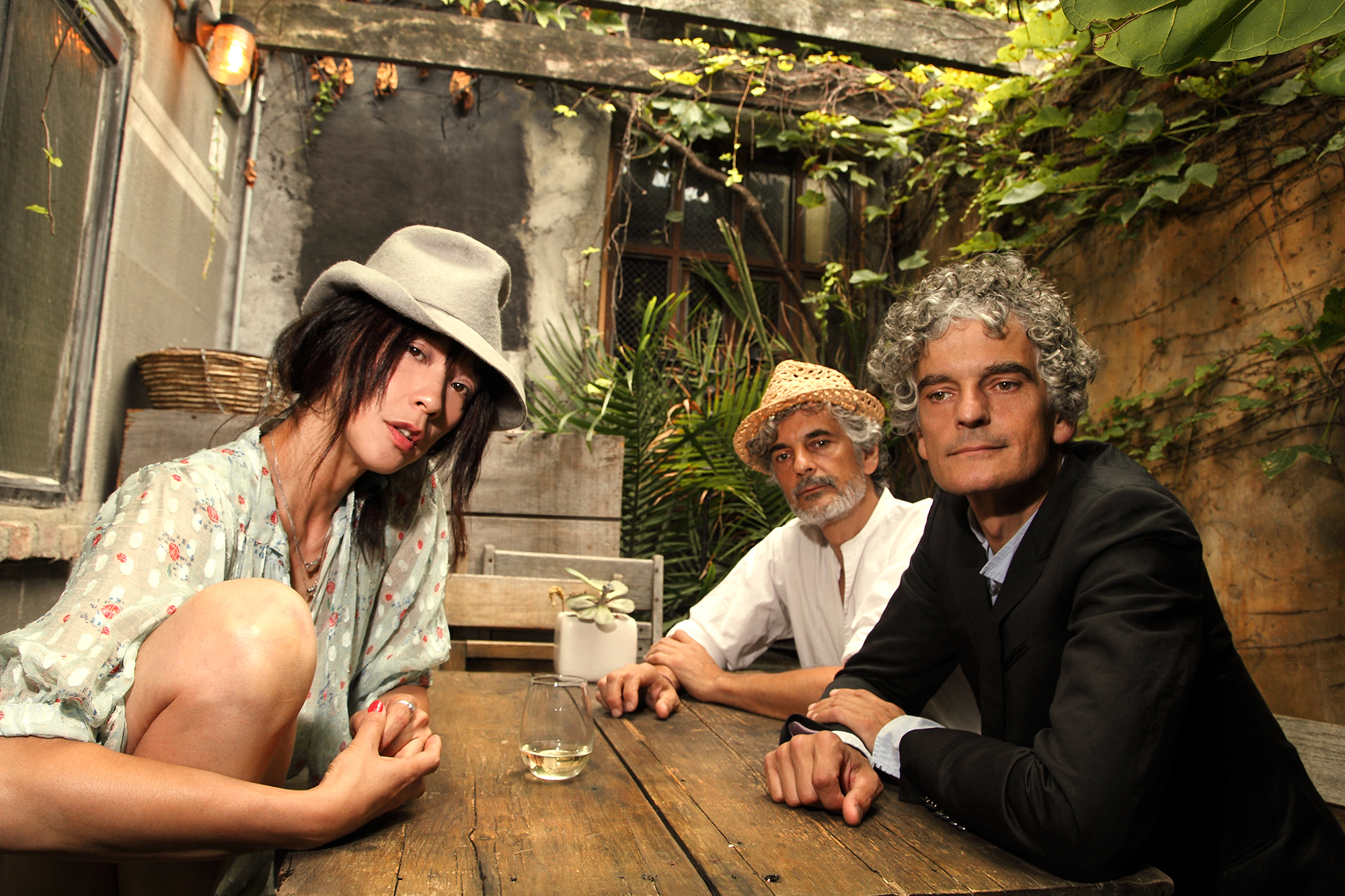 Blonde redhead elephant girl Blonde redhead elephant girl